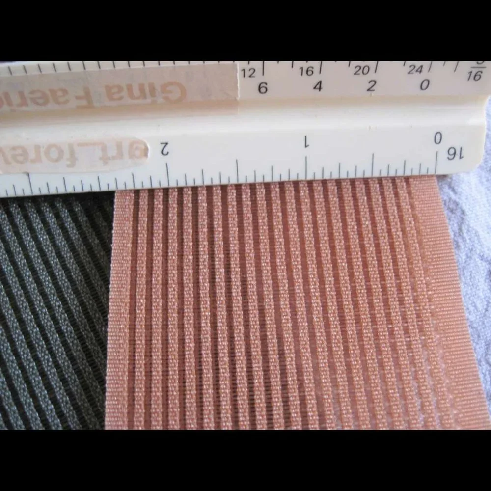 Self Holding Hook & Loop Squares Secure Hair for Make Up Straightening Squares